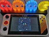 Die Atari Gamestation Go bietet kompaktes Retro-Gaming von offizieller Seite (Bildquelle: Marc Zander, Notebookcheck)