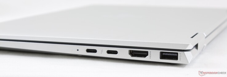Rechts: 2x USB 3.1 Typ-C mit Thunderbolt 3, HDMI 1.4b, USB 3.1 Typ-A