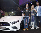 Mercedes-Benz: Übergabe eines weiteren Benz bei den eSports Dota Major Championships in Katowice.