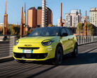 Fiat: Der neue Fiat 600 Sport ist das Topmodell der Baureihe für 2026 und kommt mit exklusiven Design-Details (Bild: Fiat).