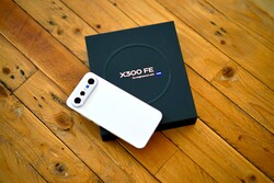 Vivo X300 FE