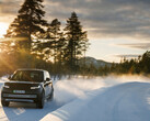 Der neue Range Rover Electric bei Wintertests bei -4°C in Schweden. (Bildquelle: Land Rover)