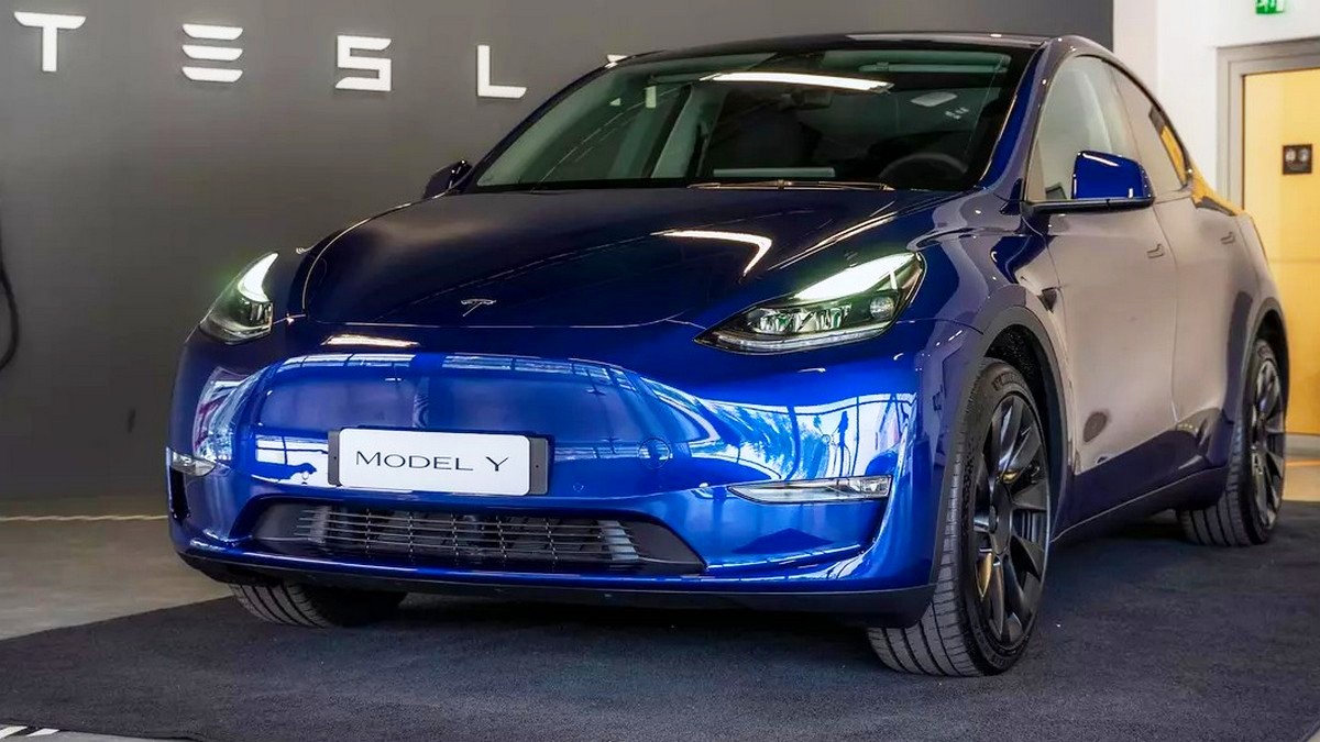 Tesla Model Y: Krasse 61.150 Euro Preisunterschied für den Elektro-SUV  Verkaufsschlager -  News