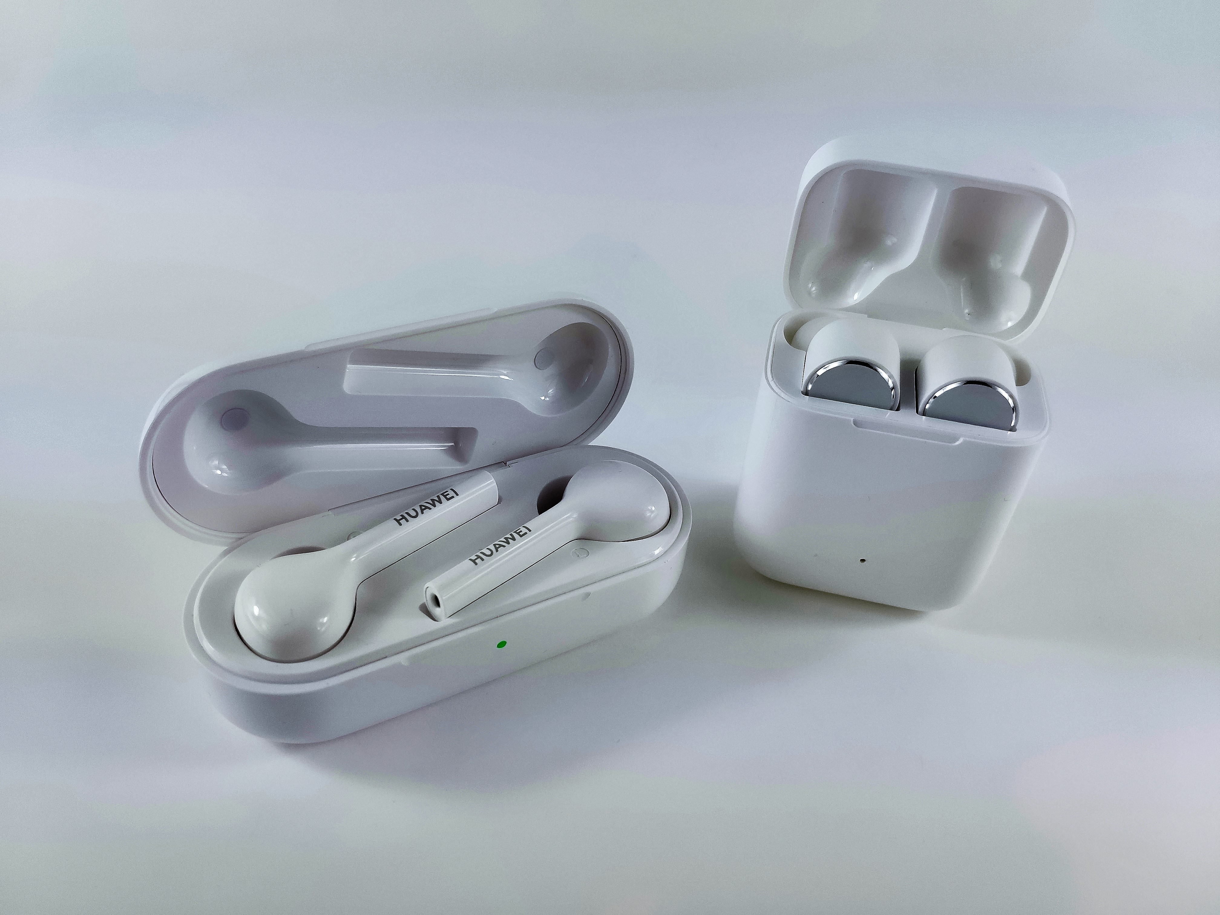 True-Wireless-In-Ear-Kopfhörer im Test: Pro Huawei Airdots - FreeBuds vs. News Lite Mi Notebookcheck.com Xiaomi