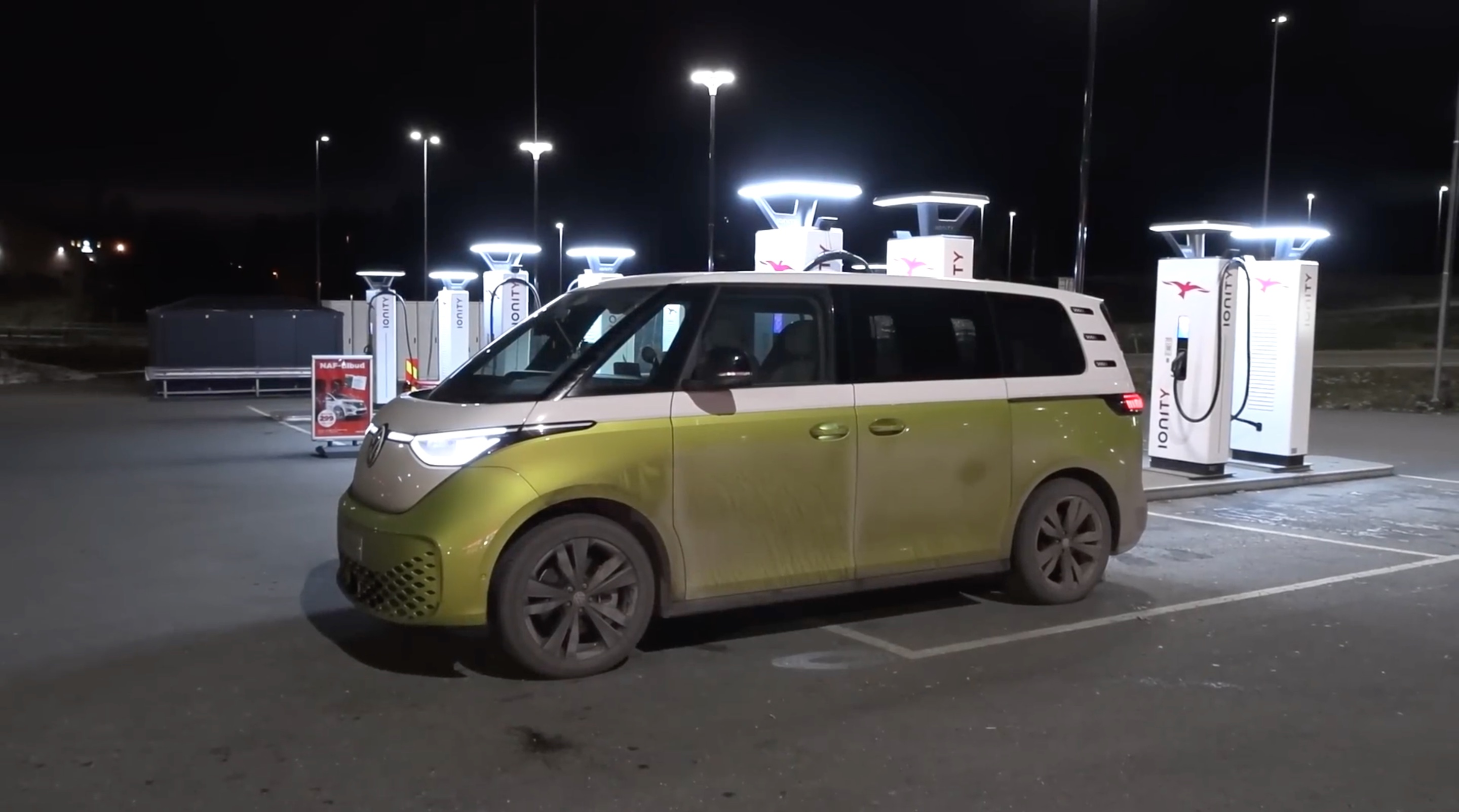Video: VW ID. Buzz verliert im Winter-Test ordentlich an