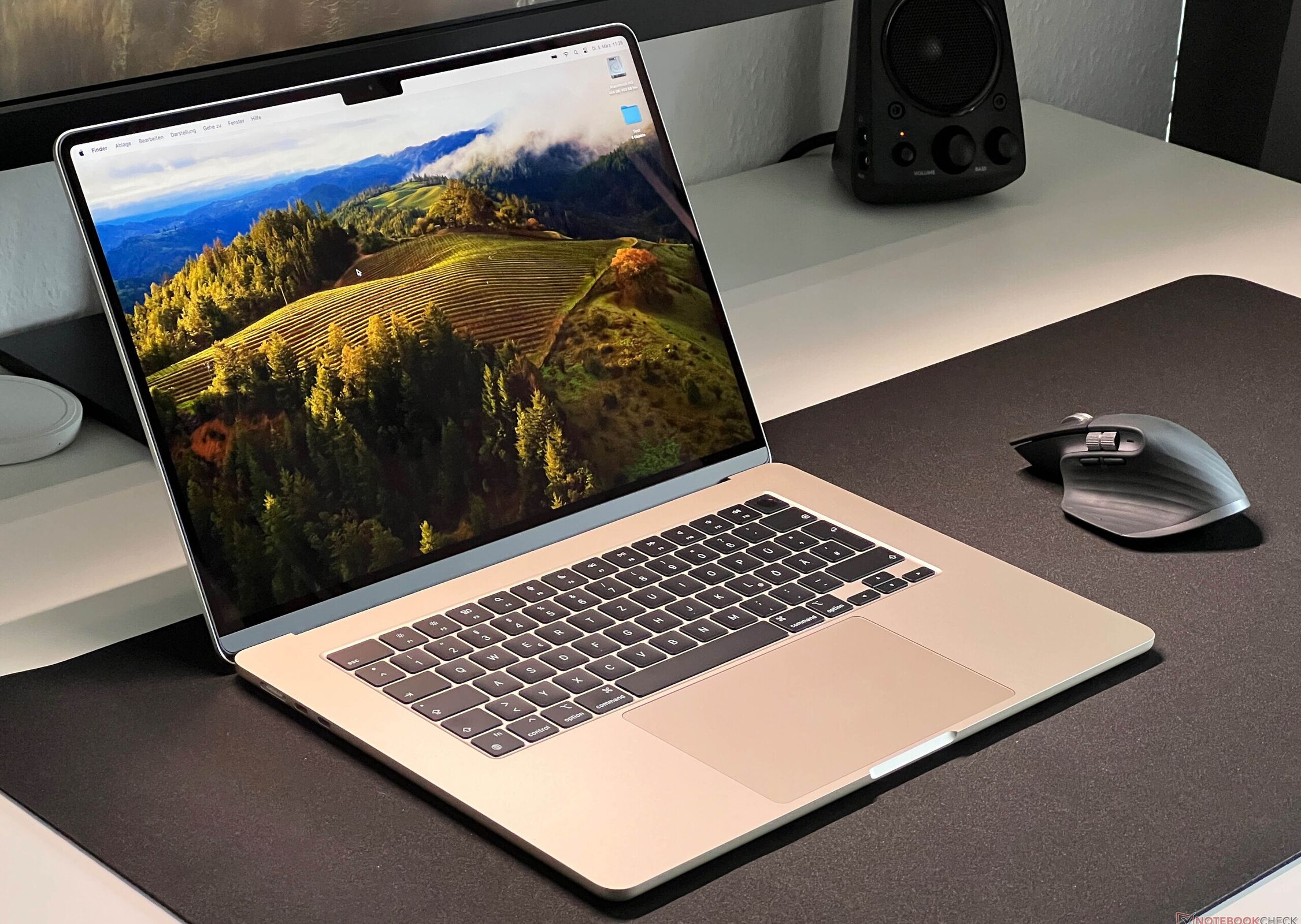 Cyberport: Apple MacBook Air 15 M3 mit 16 GB RAM und sehr langer Akkulaufzeit zum Bestpreis dank satten 235 Euro Rabatt