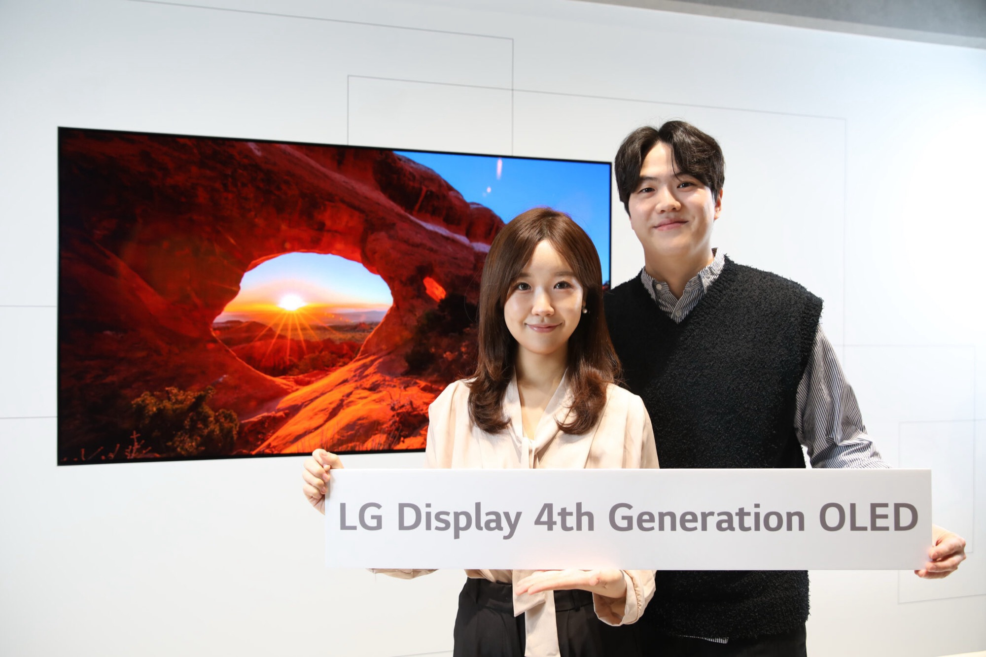 4.000 Nits helle Smart TVs durch Tandem-OLED-Panel: LG Display enthüllt OLED der vierten Generation