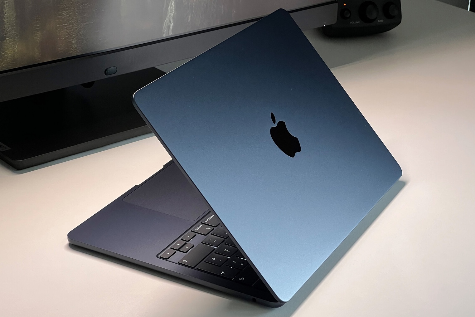 Apple-Deal: Lautloses MacBook Air M3 in 13 Zoll zum Allzeit-Bestpreis