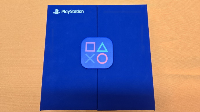 Die Verpackung wird von den typischen PlayStation-Symbolen geziert (Bildquelle: PlayStation China)