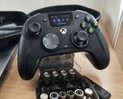 Nacon Revolution X Unlimited: Controller mit Display (Bildquelle: Notebookcheck)