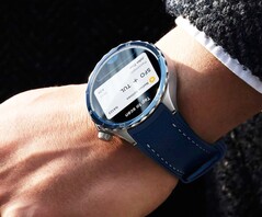 Die Oppo Watch X2 ist unter anderem in Blau mit auffällig geschliffener Lünette erhältlich. (Bildquelle: Oppo)