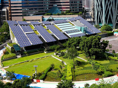 Erst erneuerbare Energie verfügbar machen und dann Wasserstoff produzieren? Das geht eleganter. (pixabay/blazejosh)