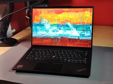 Lenovo ThinkPad T14s Gen 6 Laptop im Test: Die AMD-Version kehrt zurück mit dem Ryzen AI 7 Pro 360