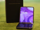 Test Motorola Razr 50 Ultra Smartphone – Das Klapp-Handy mit dem riesigen Außendisplay