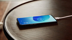 Das Reno6 5G kommt mit einem MediaTek Dimensity 900 (Bild: Oppo, bearbeitet)