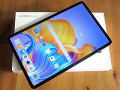 Das IPS-Display des Honor Pad 8 löst mit 2000 x 1200 Pixeln auf und arbeitet mit einer festen Bildwiederholrate von 60 Hz.
