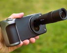 Das Vivo X200 Ultra mit Kamera-Zubehör im Test (Bildquelle: Marcus Herbrich)