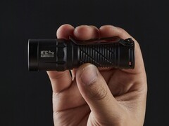 Die MT1C Pro ist eine kleine Taschenlampe. (Bild: Nitecore)