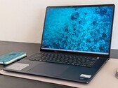 Dell hat mit dem Inspiron 16 7640 2-in-1 ein gut aussehendes 16-Zoll-Multimedia-Convertible günstig im Angebot (Bildquelle: Allen Ngo)