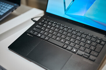 Asus Vivobook S14 (Bild: A. Waetzel/NBC)