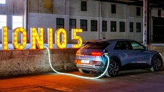 Hyundai: Mit Vehicle to Grid (V2G) Strom ins öffentliche Energienetz speisen und regenerative Energiequellen unterstützen.