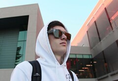 Cool aussehen und sein Leben aus eigener Perspektive filmen kann man mit der Ace Eyewear.