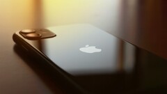 Apple bleibt mit großem Abstand auf Platz eins, wenn es um das bestverkaufte Smartphone geht. (Bild: Cristian Musolino, Unsplash)