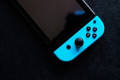 Die Nintendo Switch der nächsten Generation soll ein größeres 8 Zoll LCD erhalten. (Bild: Ehimetalor Akhere Unuabona)