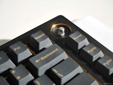 Tide 75 Tastatur, Knopf entfernt