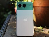 Die 16GB-Variante des OnePlus Nord 4 ist im Smartphone-Deal aktuell besonders günstig zu haben (Bildquelle: Florian Schmitt)