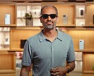 Schon bei der Android Show trug Android CEO Sameer Samat die neuen Google Glasses (Bildquelle: Google)