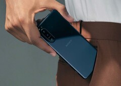 Das Sony Xperia 5 II läuft mit Android 10 offenbar deutlich besser als mit Android 11. (Bild: Sony)