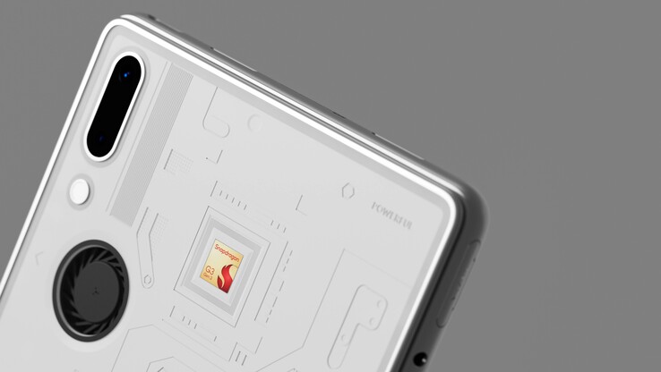 Die Gestaltung der Rückseite folgt nicht nur pragmatischen Gesichtspunkten (Bildquelle: Ayaneo)