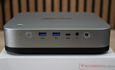 Die Anschlüsse an der Vorderseite