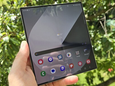 Test Samsung Galaxy Z Fold 6 Smartphone