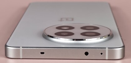 obere Gehäuseseite (IR-Blaster, Mikrofon)