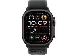 Die schwarze Apple Watch Ultra 2 ist nochmal günstiger geworden und kostet heute nur 786 Euro (Bildquelle: Apple)