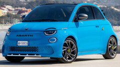 Abarth 500e und 500e Turismo: Elektromodelle starten als Schrägheck und Cabriolet.