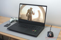 HP Omen 17 (2024), zur Verfügung gestellt von Playox