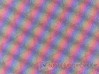 Einer der wenigen Touchscreens mit einem matten Overlay zur Reduzierung von Blendeffekten auf Kosten von körnigeren Pixeln