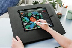 Das Darkboard soll es angenehmer machen, auf einem iPad zu zeichnen. (Bild: Astropad)