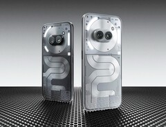 Der Nachfolger des abgebildeten Nothing Phone (2a) soll drei statt nur zwei rückseitige Kameras besitzen. (Bildquelle: Nothing)