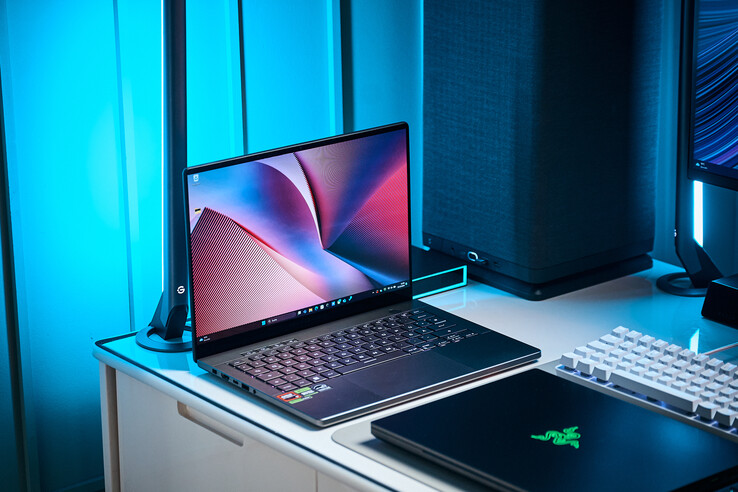 Der 2024 ROG Zephyrus G14 unterscheidet sich in seinem Design deutlich von der 2023-Version