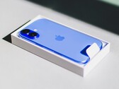 Das Display des Apple iPhone 16 erreicht nur Platz 40 auf der DxOMark-Bestenliste. (Bildquelle: Bram Van Oost)