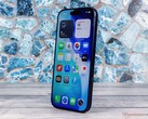 Das abgebildete Apple iPhone 17 Pro kann sich bereits mit Starlink-Satelliten verbinden, allerdings nur in den USA.