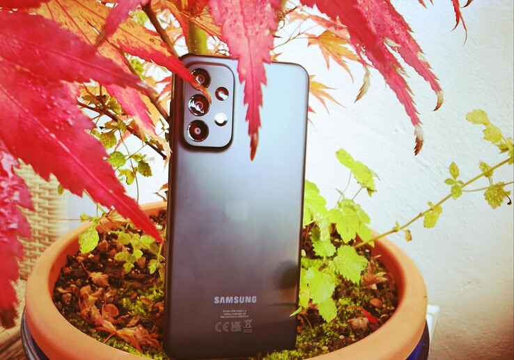 Tests Mittelklasse-Handy - Samsung Galaxy 5G Test A23 – Notebookcheck.com OIS-Kamera Smartphone mit Kräftiges