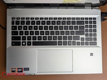 Tastatur, Touchpad und Fingerabdrucksensor