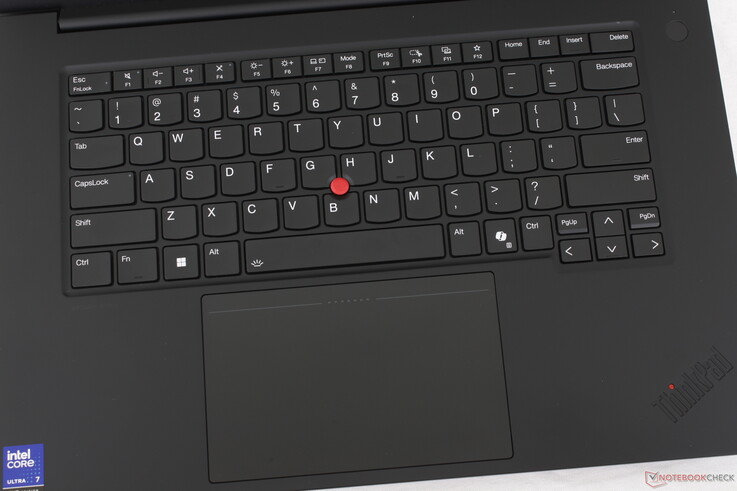 Keine Änderungen an der Tastatur oder dem Clickpad im Vergleich zum letztjährigen Gen-7-Modell