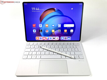 Das Glide Keyboard und der Huawei M-Pencil.