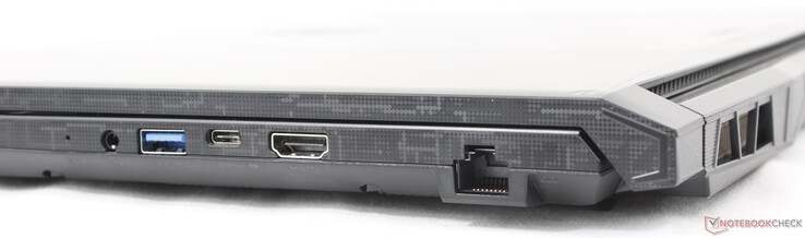 Rechts: 3,5-mm-Headset, USB-A 3.2 Gen. 1, USB-C 3.2 Gen. 1 mit DisplayPort 1.4, HDMI 2.1, Gigabit RJ-45